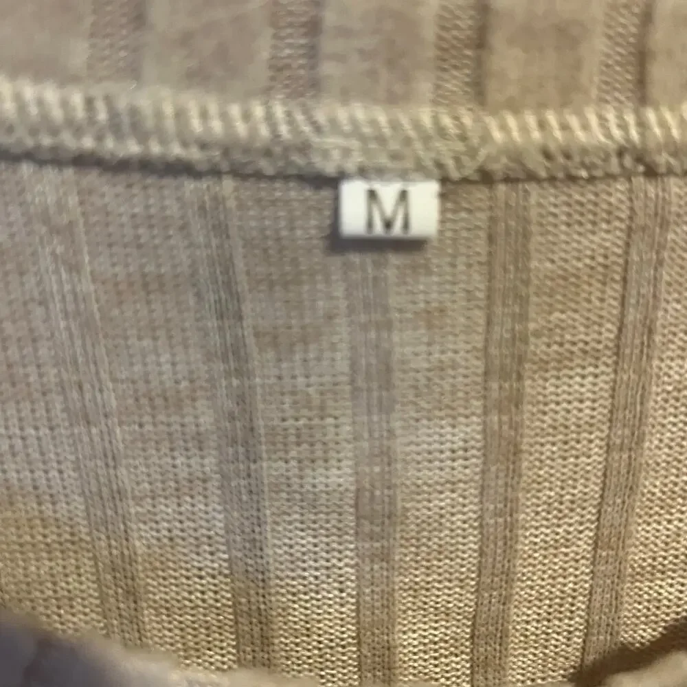 Ribbed Knit Sweater Tan Medium